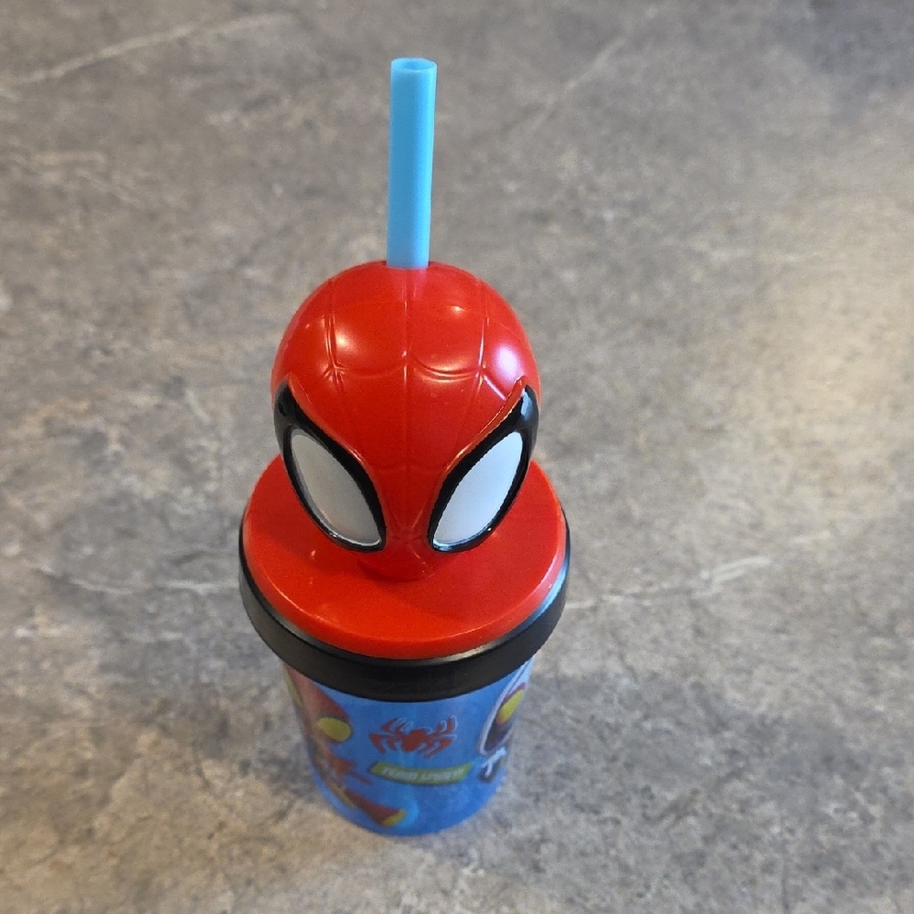 (J63) Spider-Man Red and Blue Kids Tumbler with Straw 13 Oz